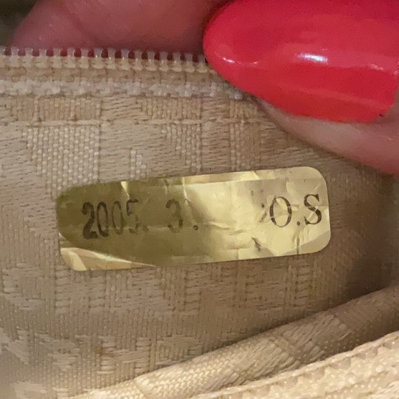 Vintage Caviar Square Stitch Chanel - Picture 12 of 16